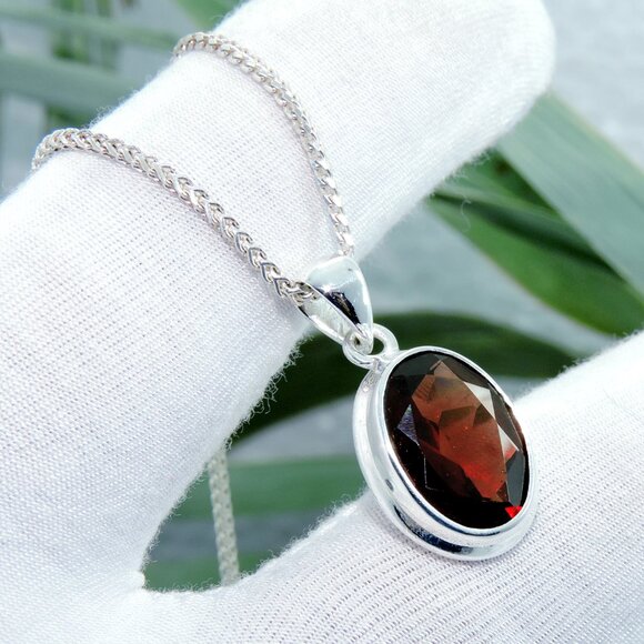 Garnet Gemstone 925 Sterling Silver Pendant Chain Necklace - Picture 7 of 7